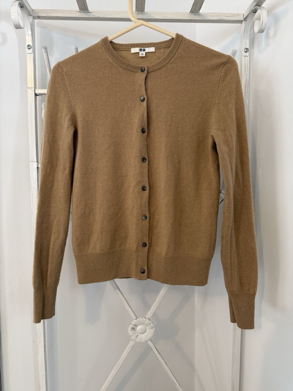 Uniqlo Women's 100% Cashmere Crew Neck Cardigan Camel xs